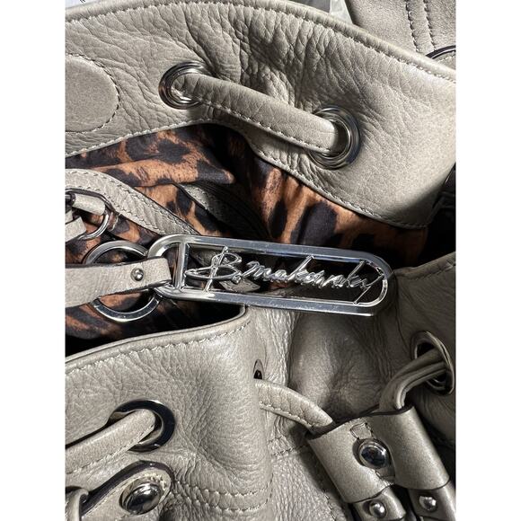 B. Makowsky Gray Leather Drawstring & Zipper Pockets Shoulder & Bag Dust Bag - Picture 3 of 12